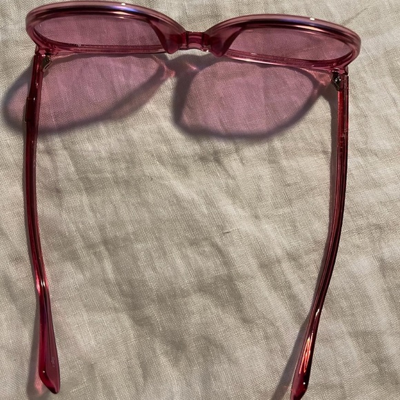 NWOT never worn pink oversized Gucci glasses - Picture 8 of 9